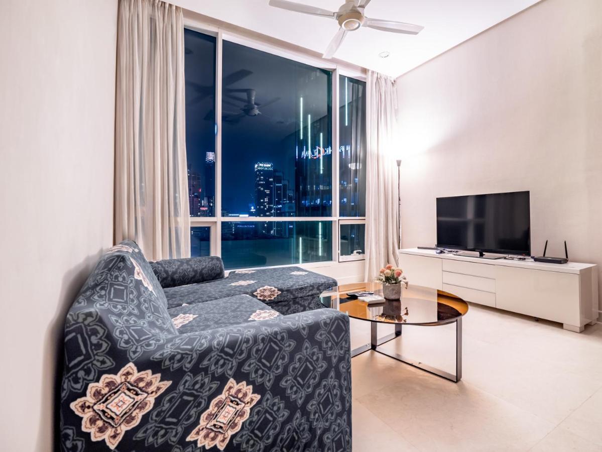 Soho Suites Klcc By Alucard'S Cat Куала-Лумпур Экстерьер фото
